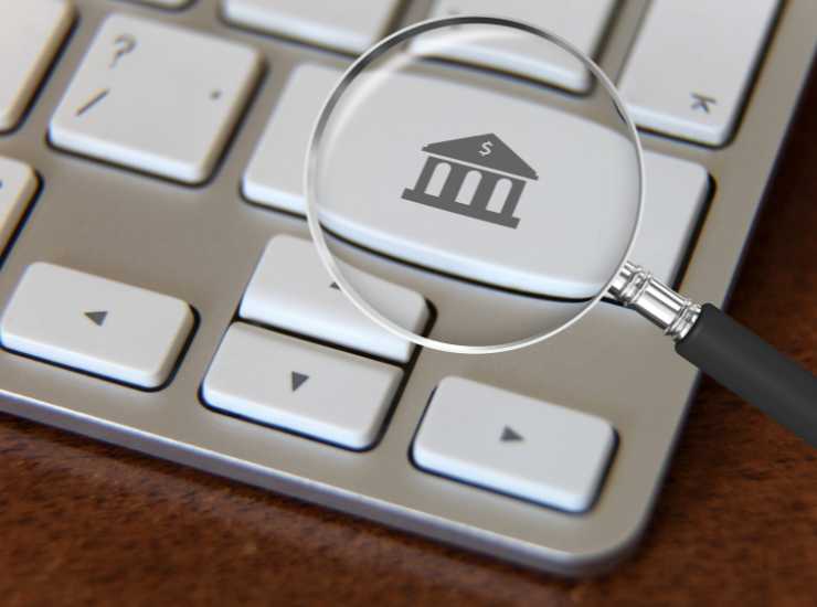Disastro banca Intesa SanPaolo - stylology.it (Fonte foto Canva)