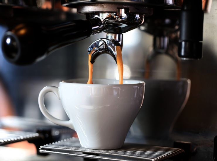 Preparare un caffè (Pixabay)-bitontotv.it