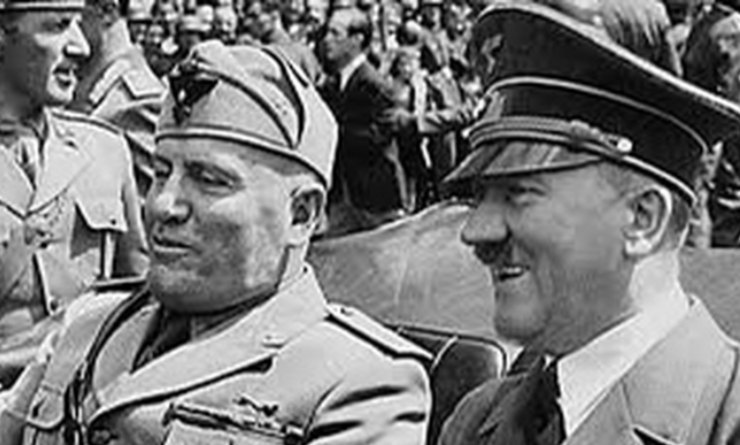 Vietato mettere i nomi di Hitler e Mussolini