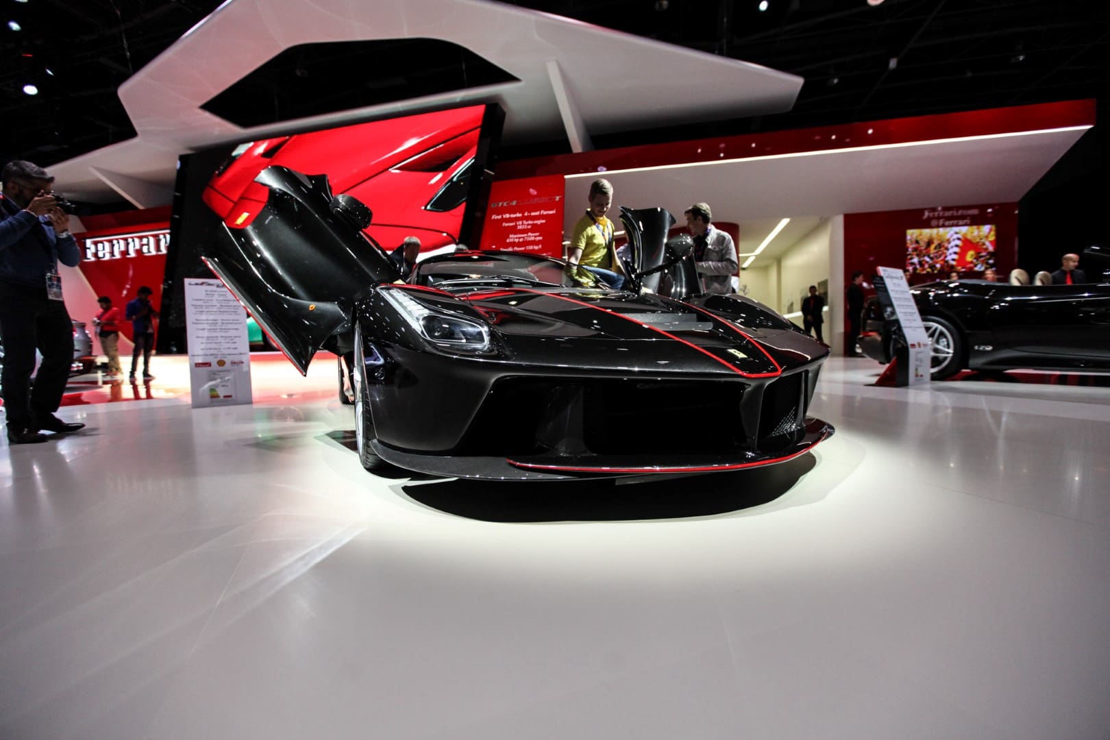 Ferrari laFerrari Aperta