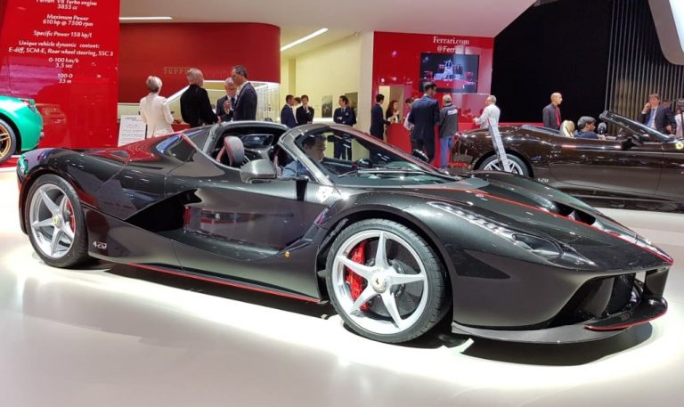 Ferrari laFerrari Aperta