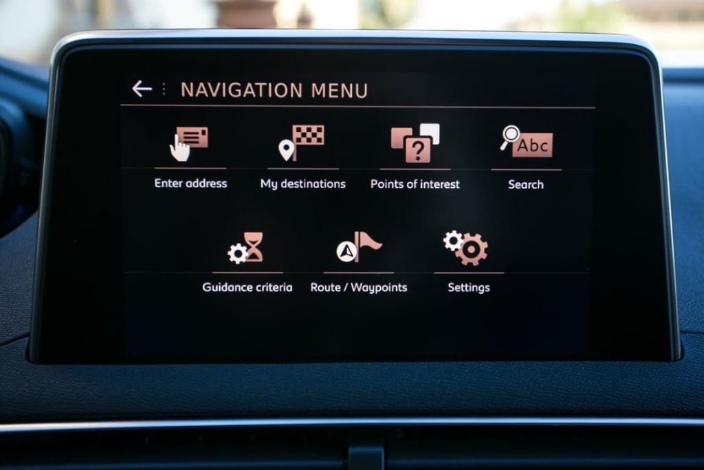 Peugeot i-Cockpit: ecco come usare Android Auto
