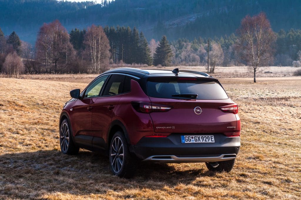 Opel Grandland X Hybrid4