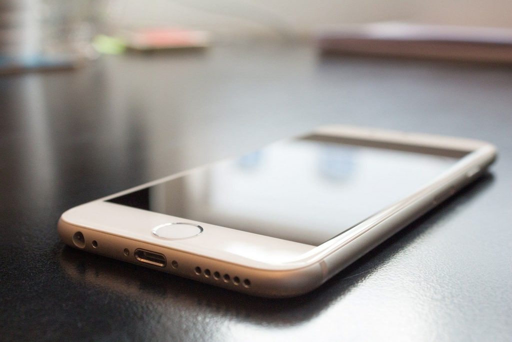 smartphone controlla il coronavirus app
