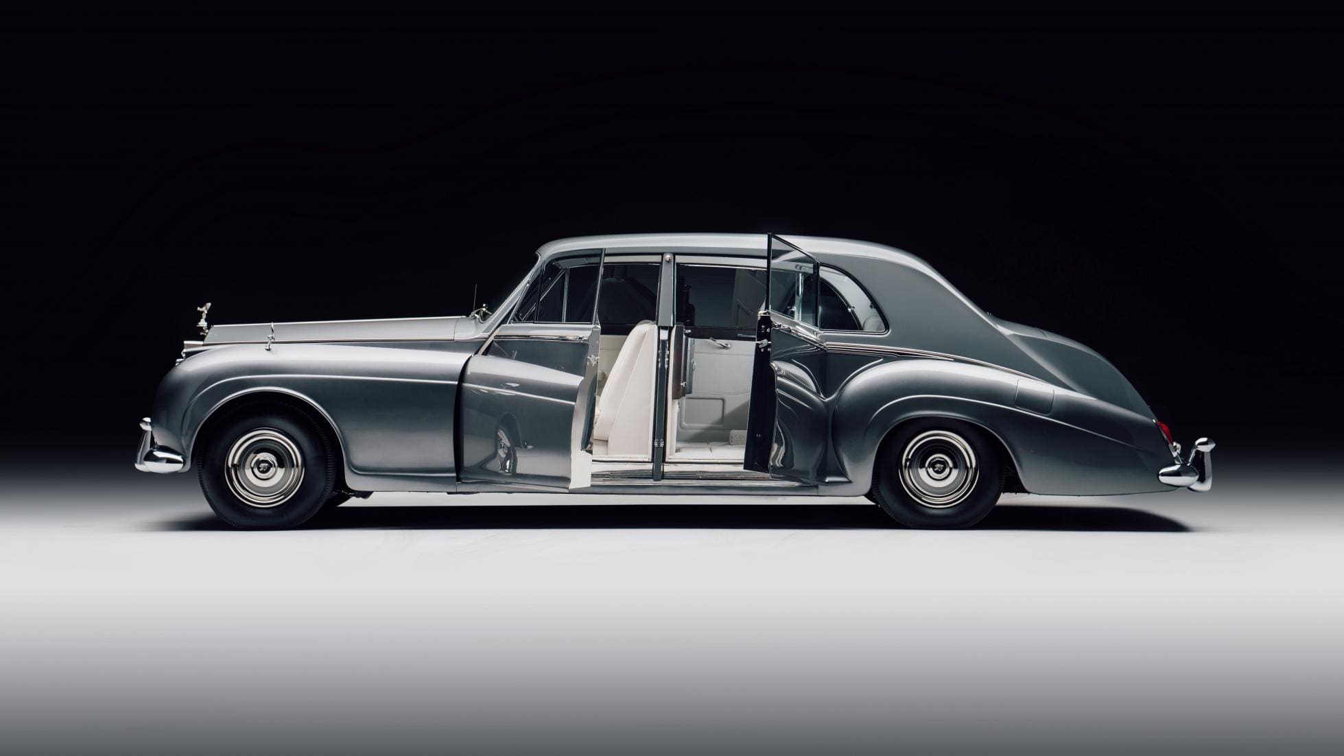 rolls royce elettrica phantom V