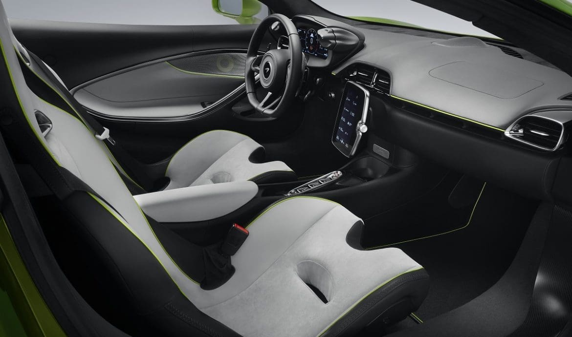 interni McLaren Artura