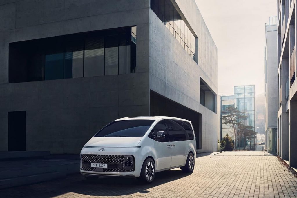 Hyundai Staria