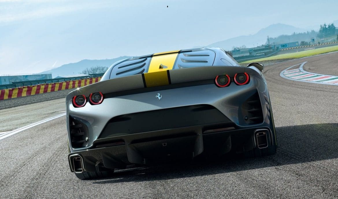 Ferrari-812_Competizione-vista posteriore