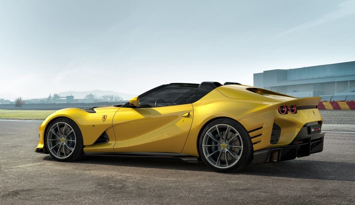 Ferrari_812_Competizione_A