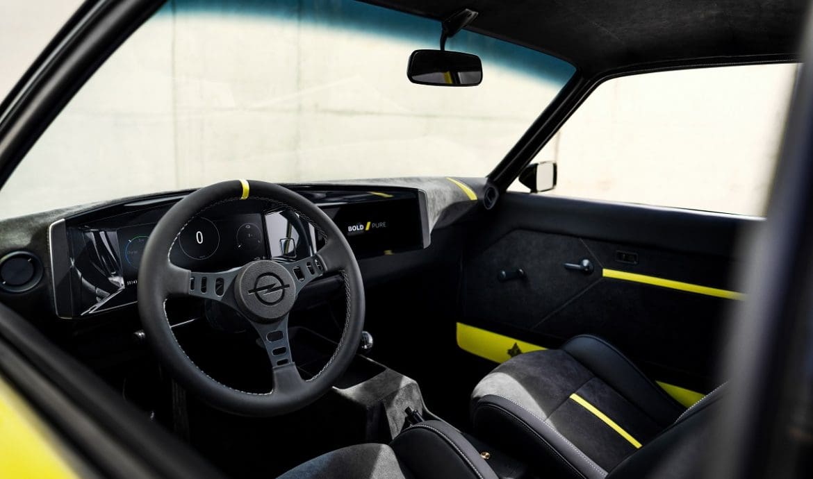 Opel Manta interni