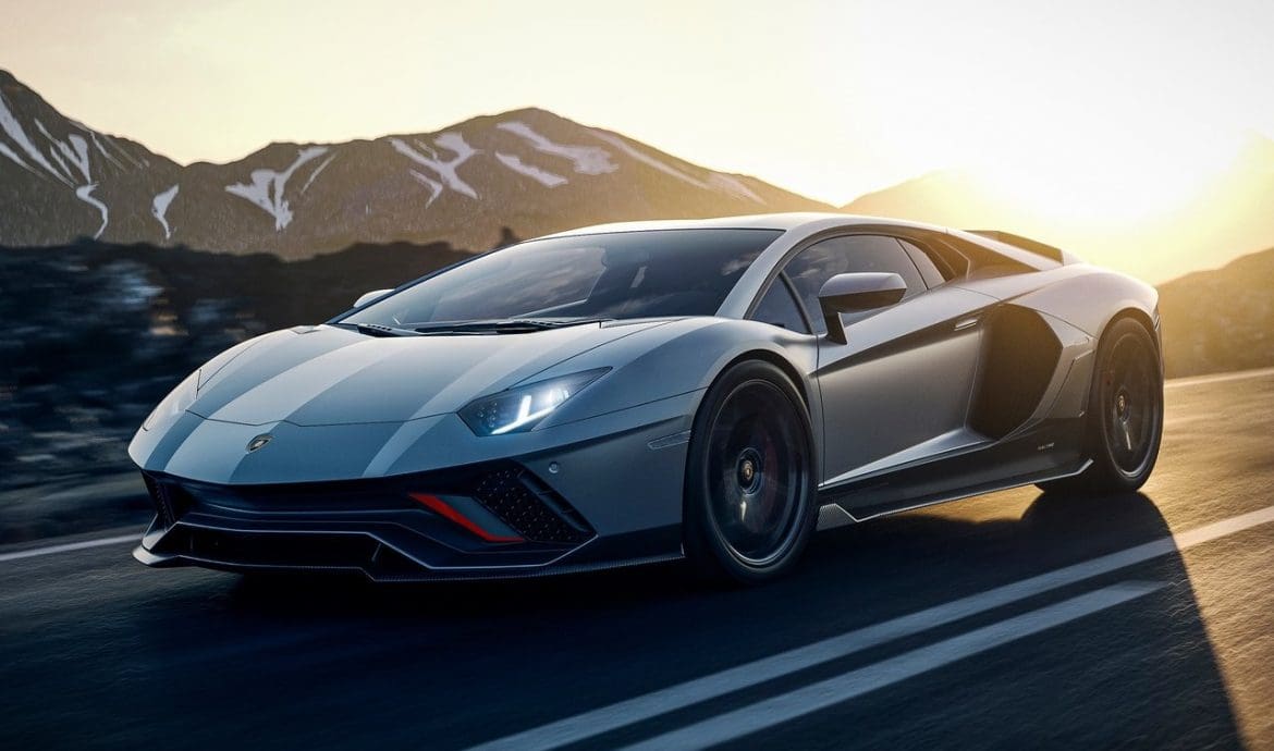 Lamborghini-Aventador_LP780-4_Ultimae-2022-profilo-anteriore