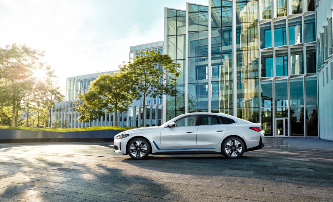 BMW i4 M50 profilo