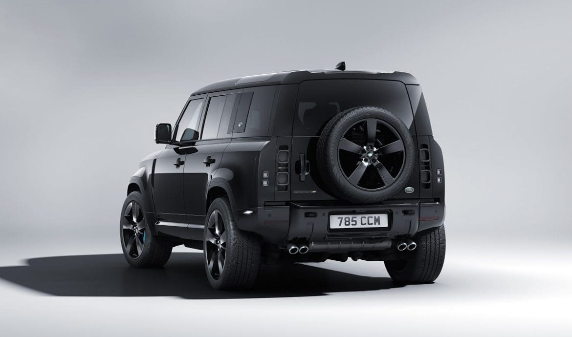 Land Rover Defender V8 Bond Edition vista posteriore