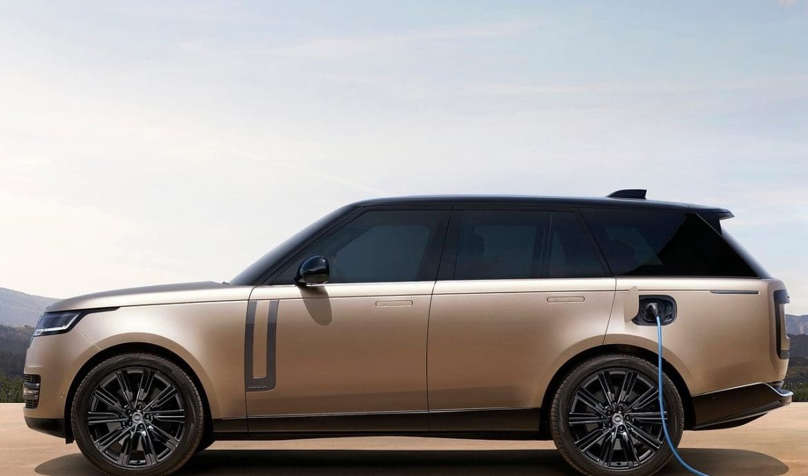 Land_Rover-Range_Rover-2022-plug-in-hybrid
