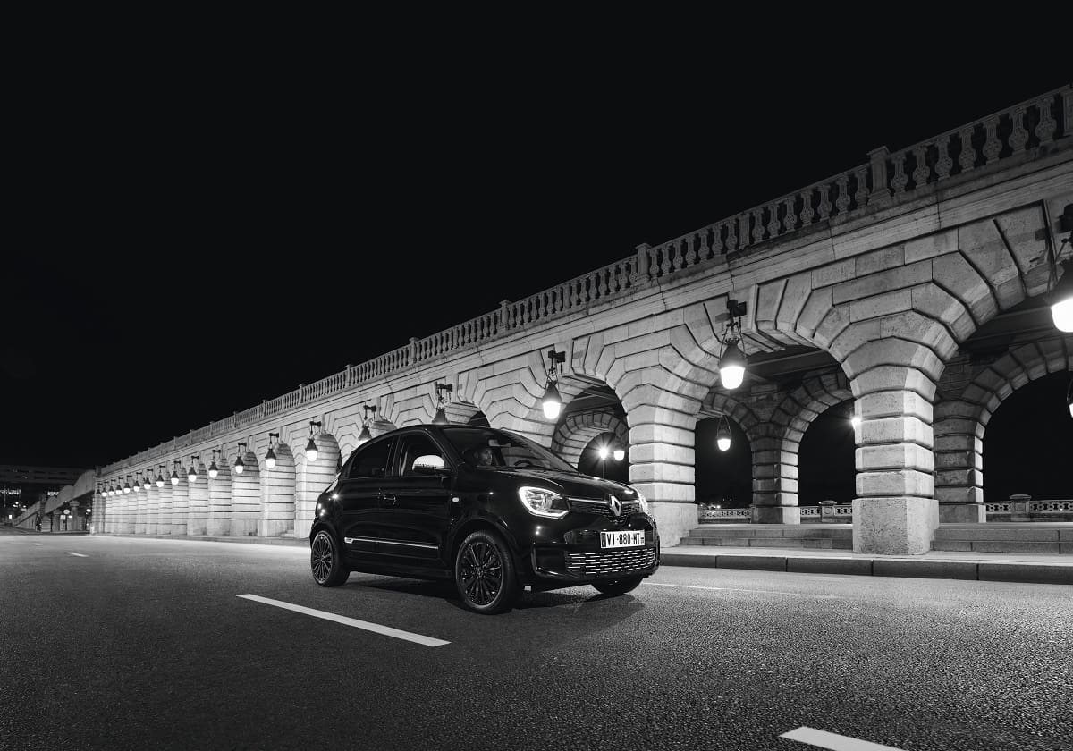 Renault Twingo e-tech urban night