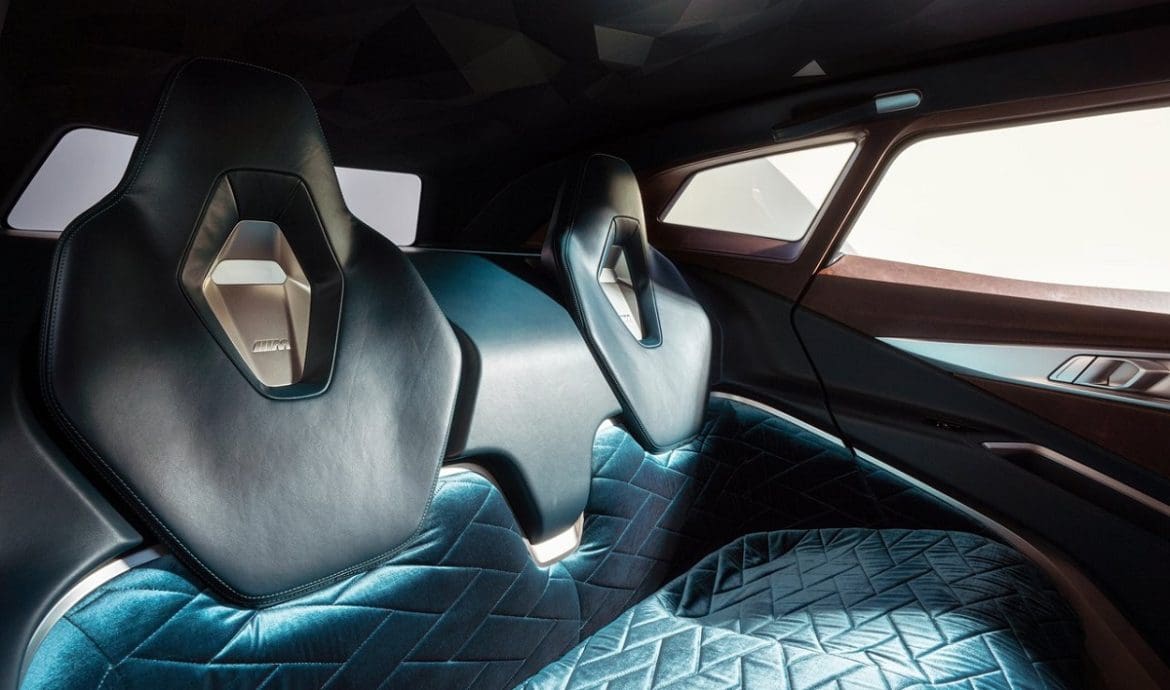 BMW-XM_Concept-2021-sedili-posteriori