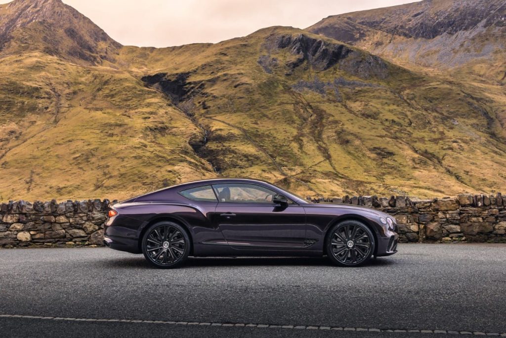 Bentley GT Mulliner Blackline profilo
