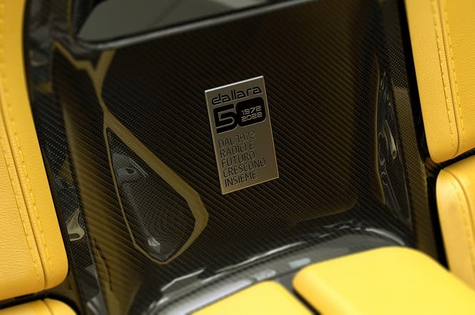 Dallara D50 Stradale badge celebrativo 50 anni