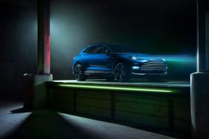 Aston MArtin DBX bolide da 707 CV