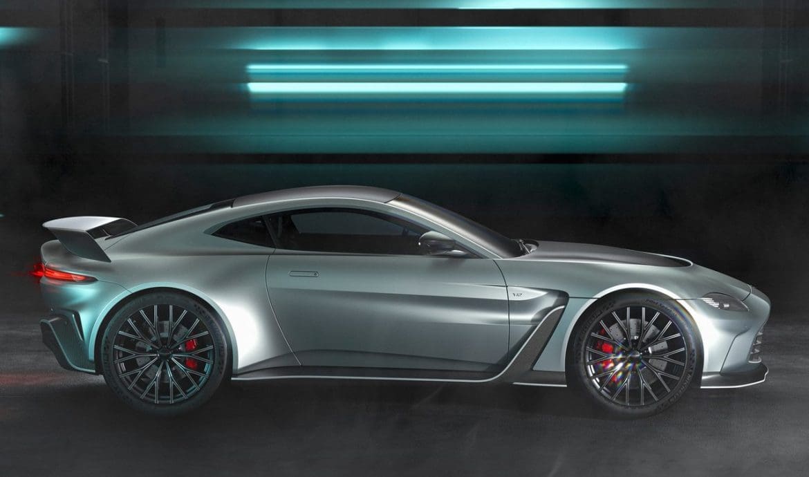 Aston-Martin-profilo