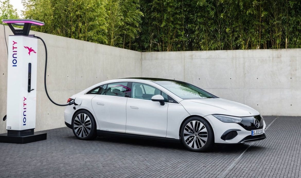 Le potenze di Mercedes EQE