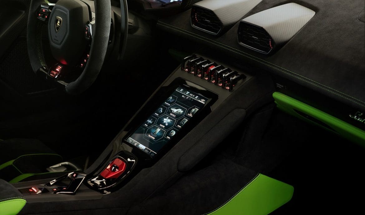 Lamborghini Huracan Tecnica dettaglio infotainment