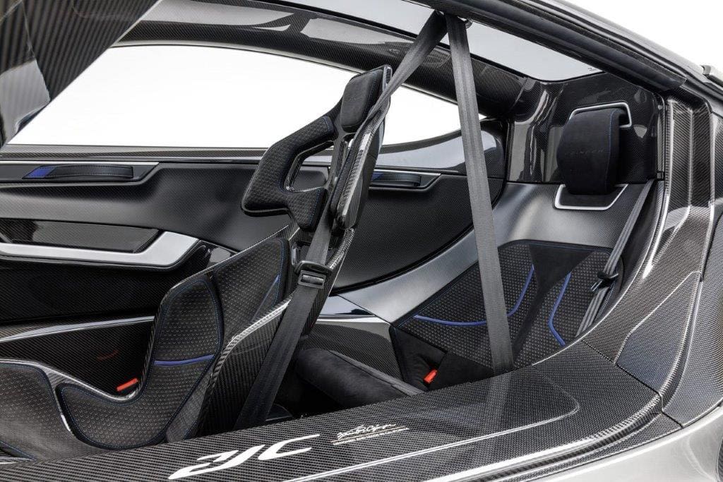 interni Alcantara sulla Czinger C21