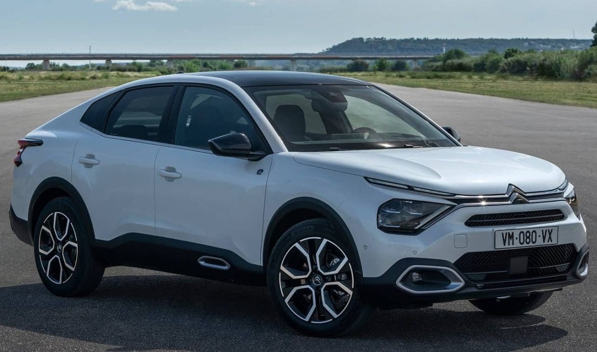 Citroen C4 X tanti i sistemi ADAS presenti