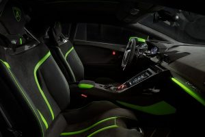 Lamborghini Uracan Tecnica Alcantara