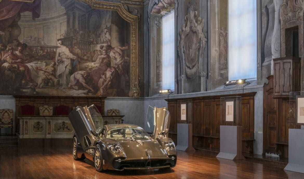 Pagani Utopia portiere
