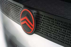 nuovo logo Citroen versione dark mode