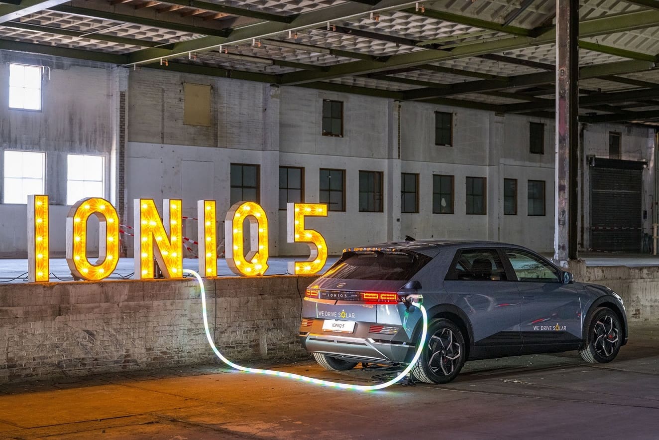 Vehicle-to-grid