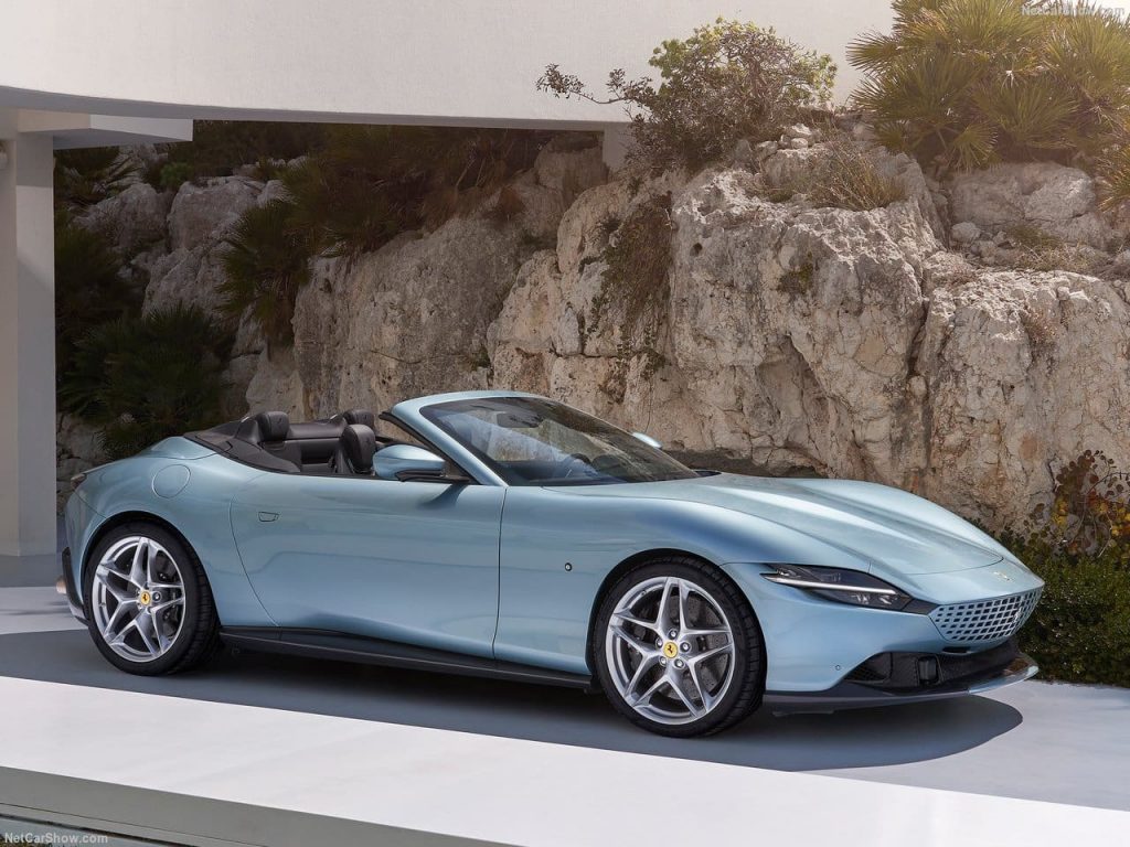 Ferrari Roma spider