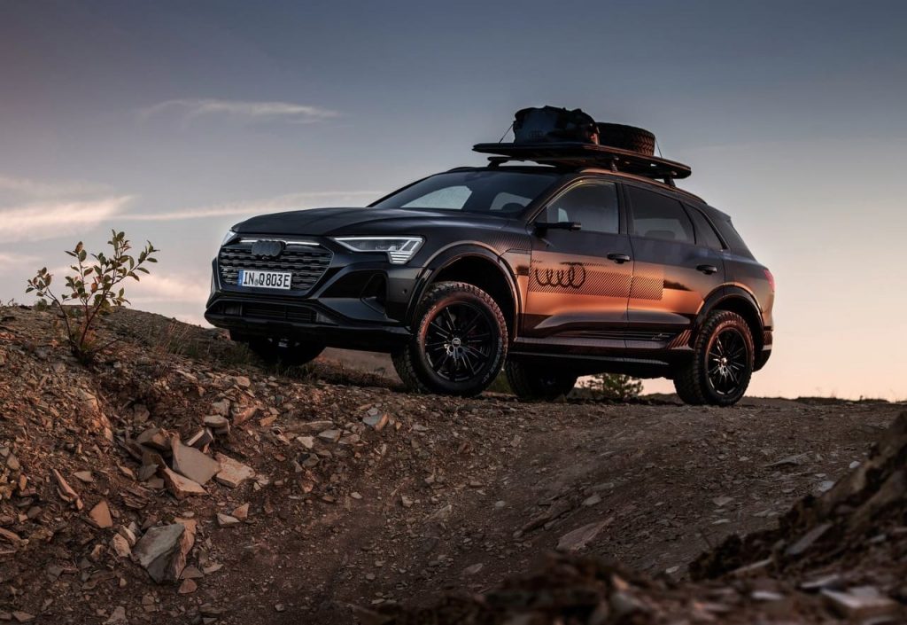 Audi Q8 e-tron Dakar