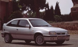 Opel Kadett E 40 anni