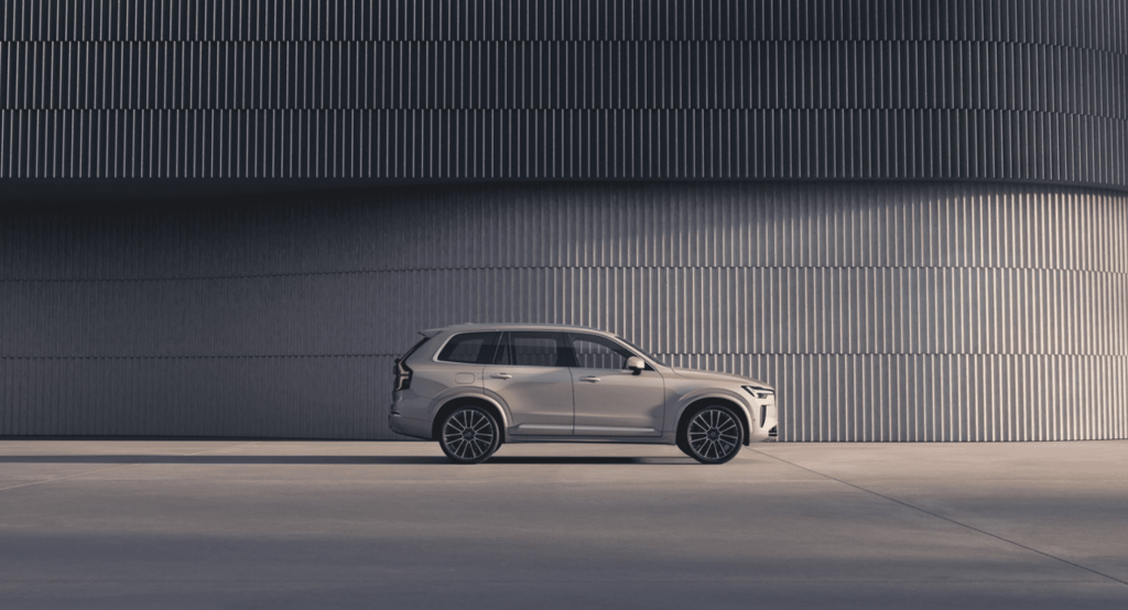 Volvo EX90 e XC90: Il Futuro della Mobilità tra Innovazione e Sostenibilità