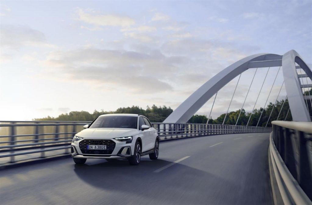 Audi A3 allstreet plug-in hybrid in strada