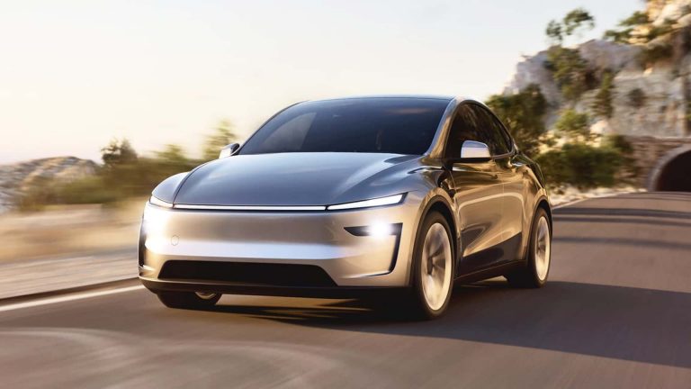 nuova tesla model y 2025