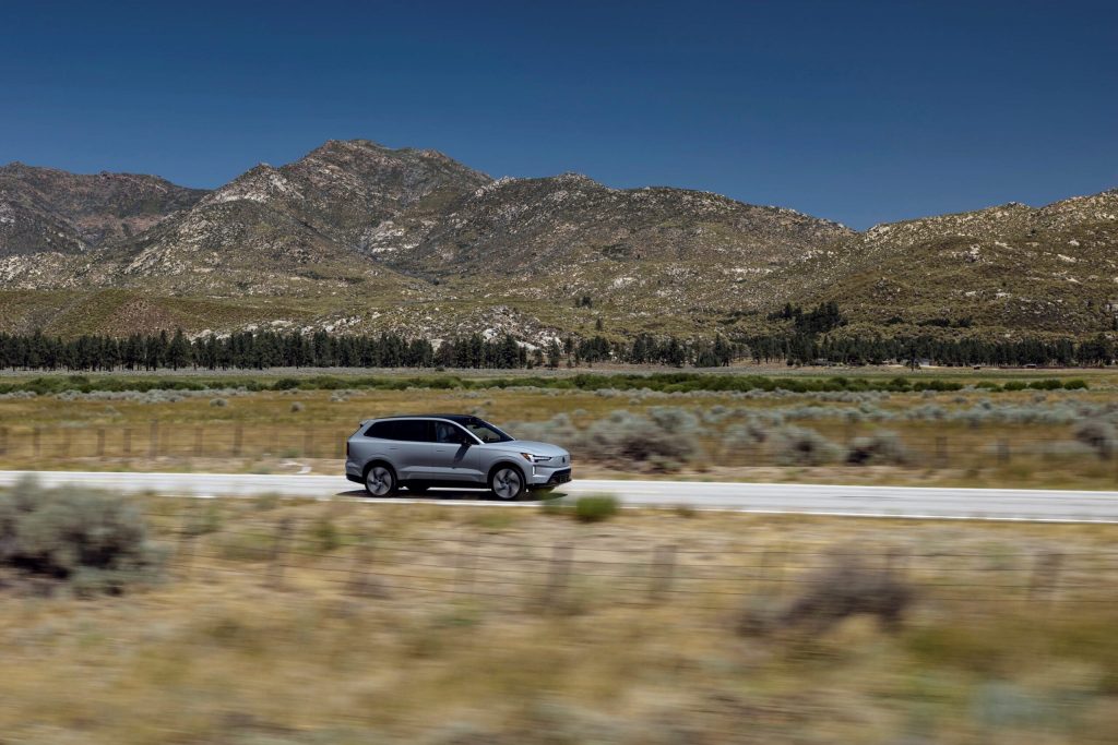 Volvo EX90 test drive: il SUV 100% elettrico che ridefinisce lusso, sostenibilità e tecnologia