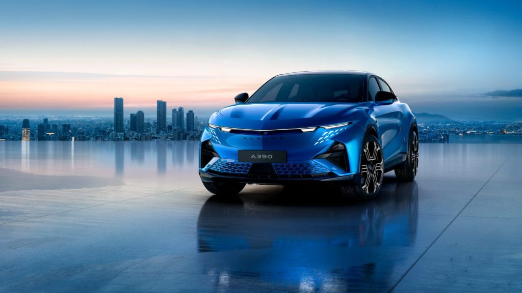 Alpine A390: svelata la sportiva elettrica da 470 CV con anima da SUV