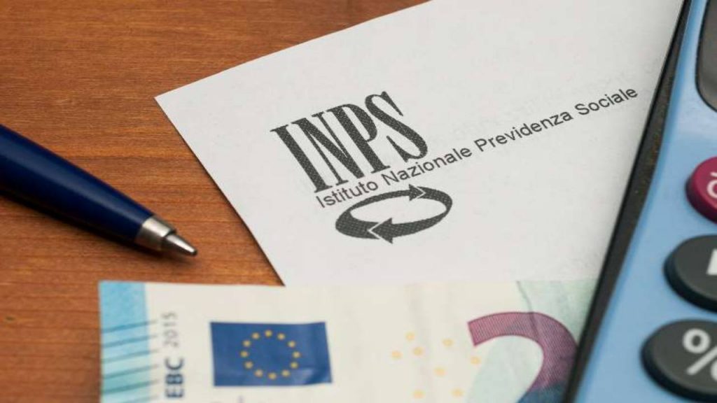 UFFICIALE INPS, da ora conteggiano anche gli anni in cui sei stato a casa a poltrire: ti pagano lo stesso quei contributi non versati