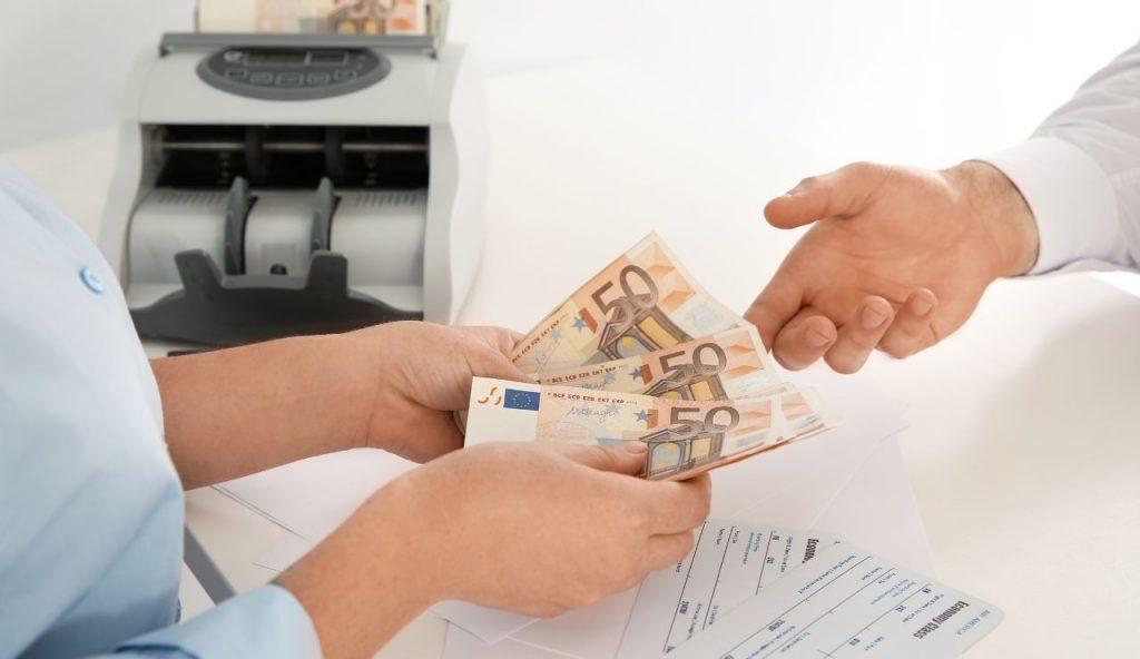 Aiuto economico di 1200 euro