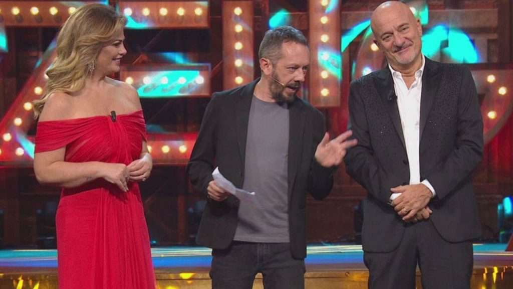 Vanessa Incontrada e Claudio Bisio a Zelig - Stylology.it