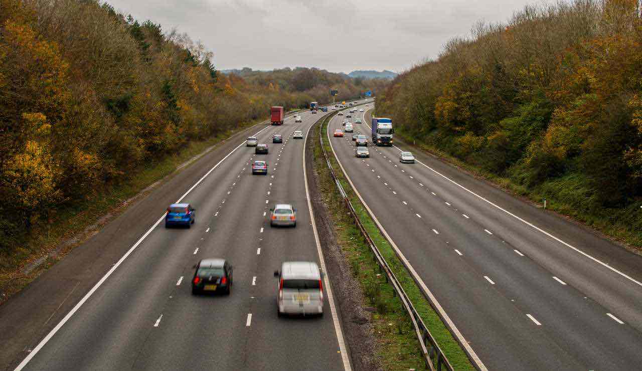 AUTOSTRADA GRATIS, ora è tutto vero: come abbattere il costo degli spostamenti