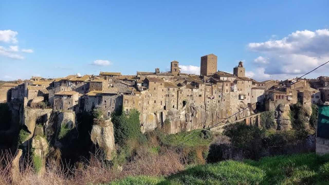 La città del Lazio più bella di Roma