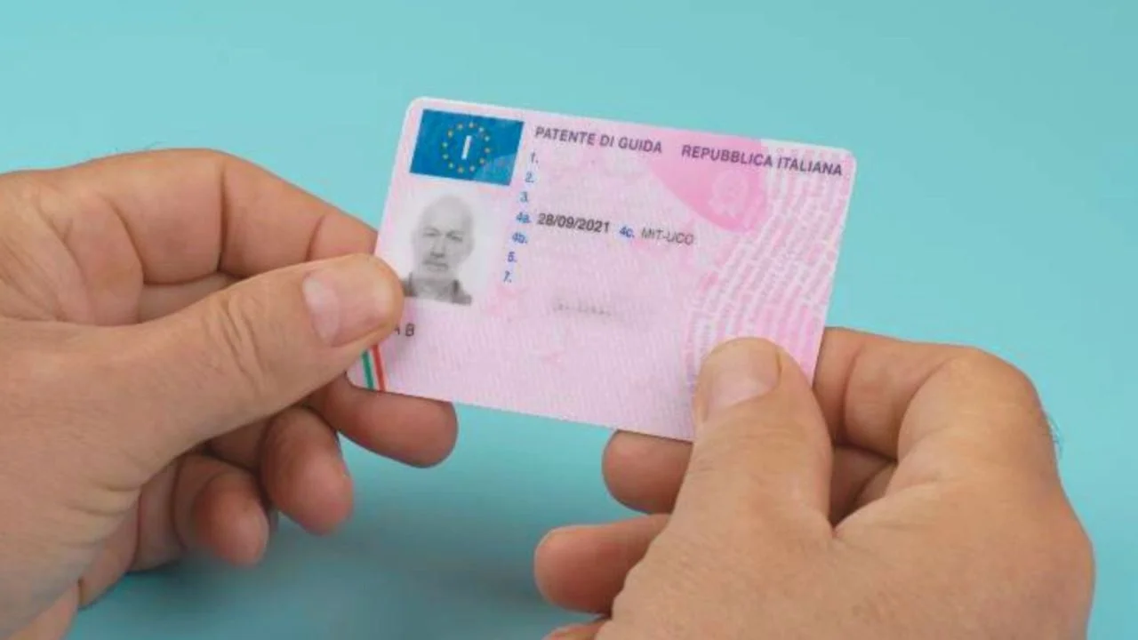 Punti patente sul telefono | controlli da Portale, iPatente e app IO ; l’avviso che ti salva in anticipo