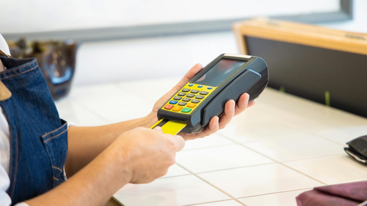 POS truffa: come evitare di perdere soldi con la carta