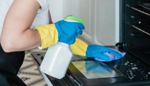 Pulire il forno
