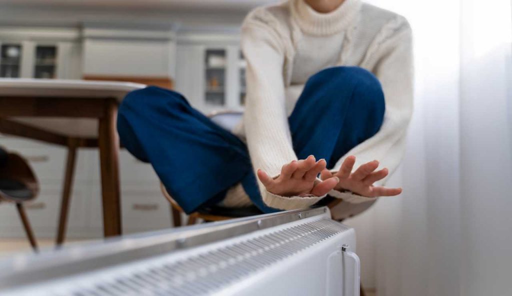 Riscaldamento low-cost in Norvegia | come gli scandinavi tagliano la bolletta casa : il trucco che puoi copiare anche qui