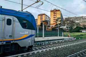 Treno in ritardo